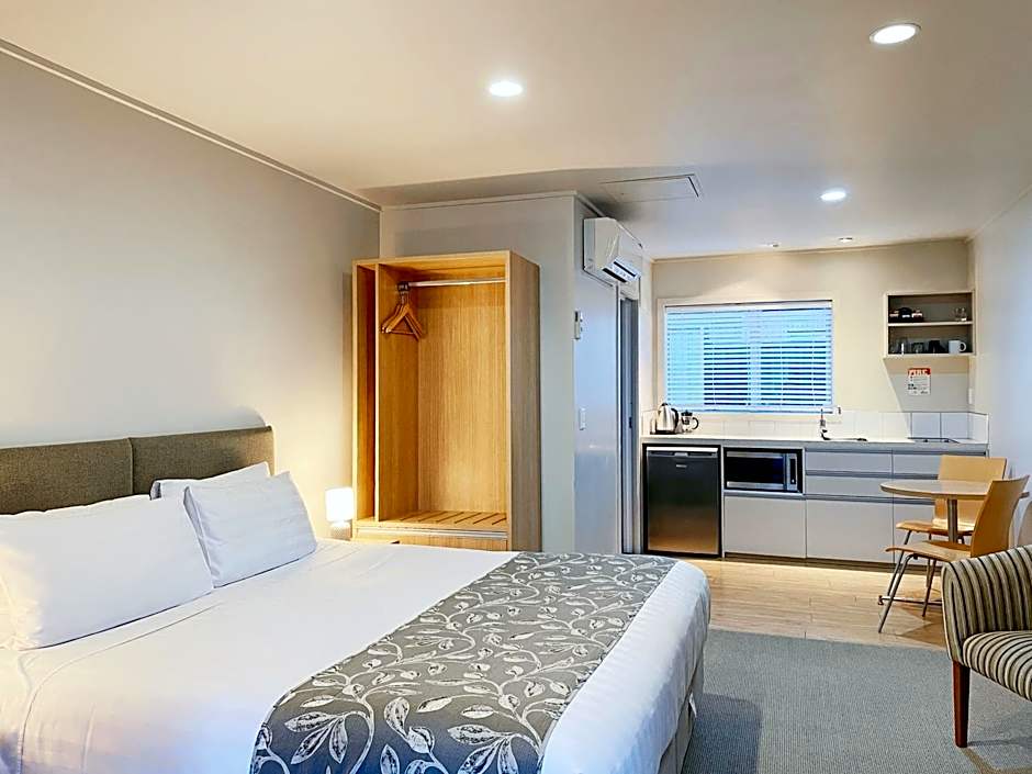 Anchorage Motel Apartments