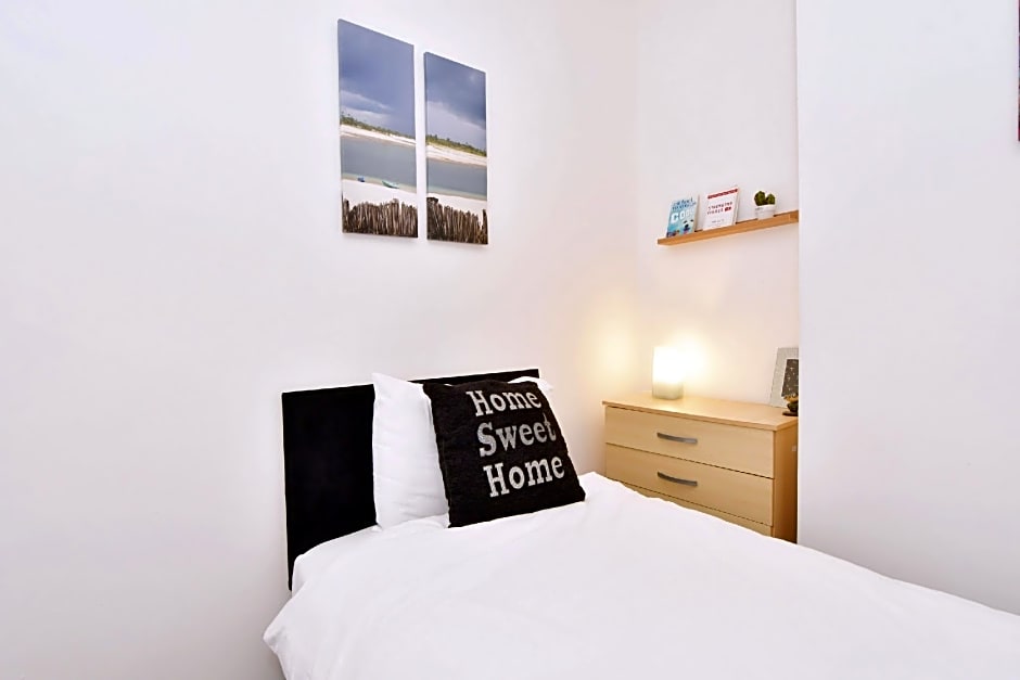 Townhouse @ Hanley Road Stoke