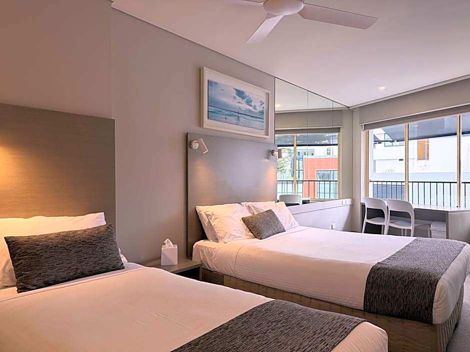 Manly Paradise Motel & Apartments