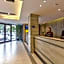 Home Inn Ningbo RaiIaway Station Tianyi PaviIion Moon Lake Point