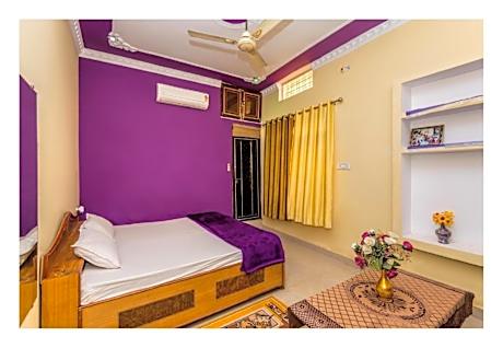 Goroomgo Shree Ram Homestay Niwari