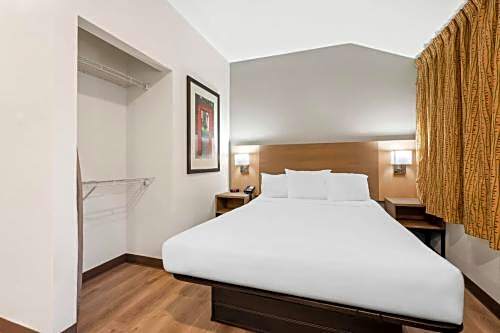 MainStay Suites Raleigh North