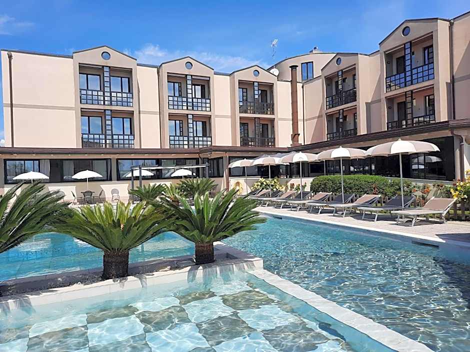 River Park Hotel