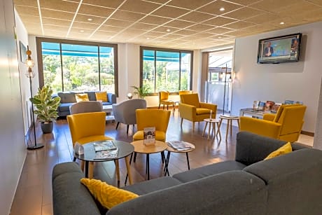 Kyriad Blois Hotel