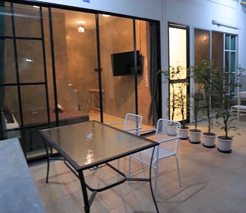 Samed Yours House
