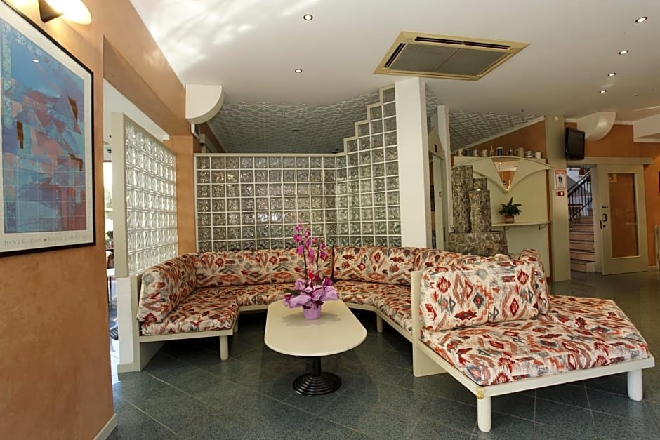 Hotel Conti