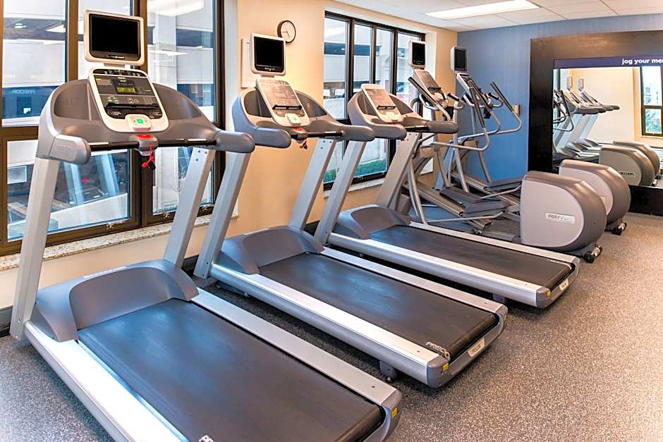 Hampton Inn & Suites National Harbor/Alexandria Area