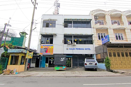 Hotel Halim Perdana by ZUZU