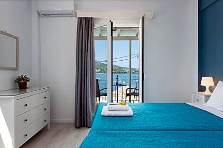 One-Bedroom Apartment with Sea View
