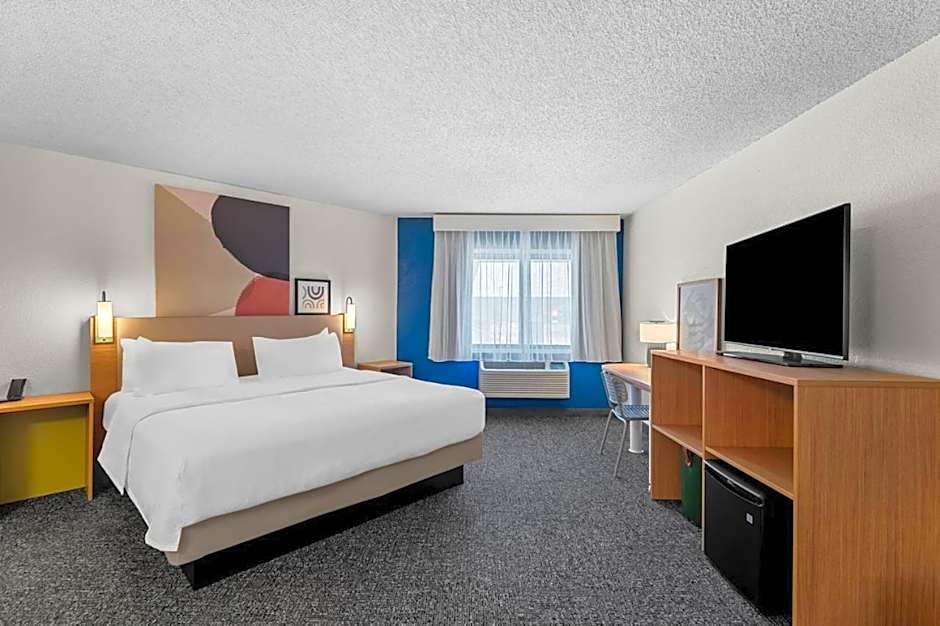 Spark by Hilton Cedar Falls