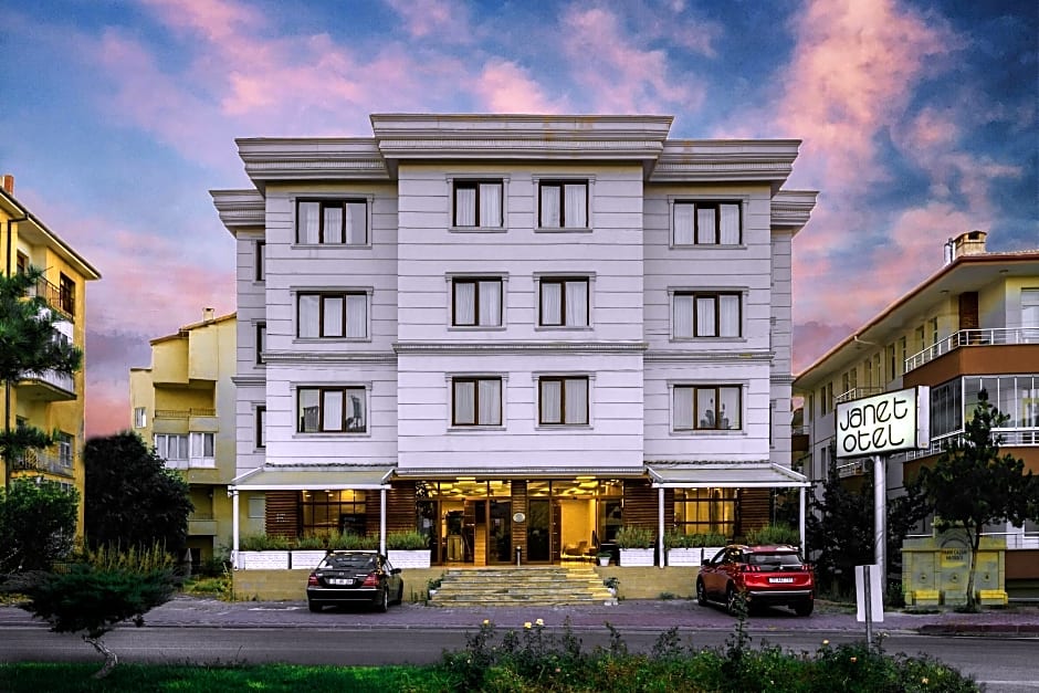 Janet Hotel