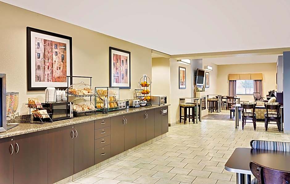 Microtel Inn & Suites by Wyndham Geneva