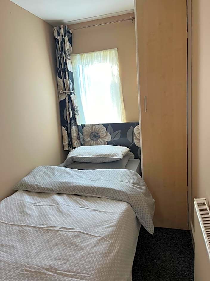 Red Deer Village Holiday Park - 3 Bedroom, Self-Catering Chalet