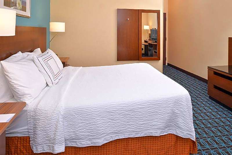 Baymont by Wyndham St. Charles