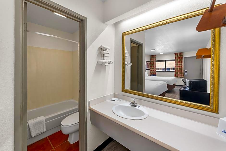 Americas Best Value Inn Kansas City E Independence
