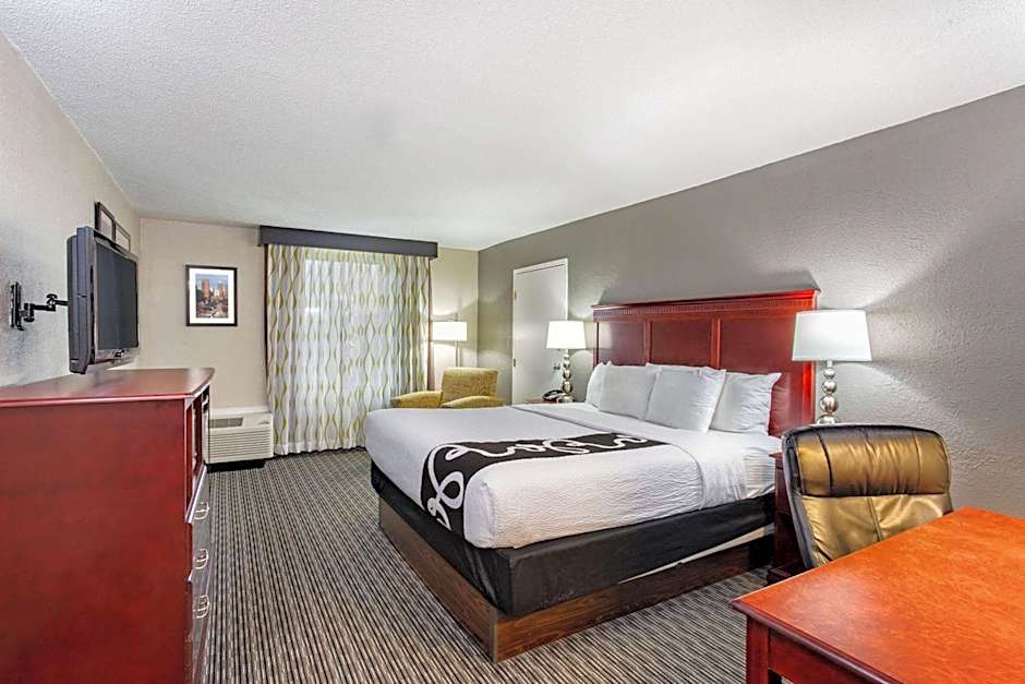 La Quinta Inn & Suites by Wyndham Indianapolis South