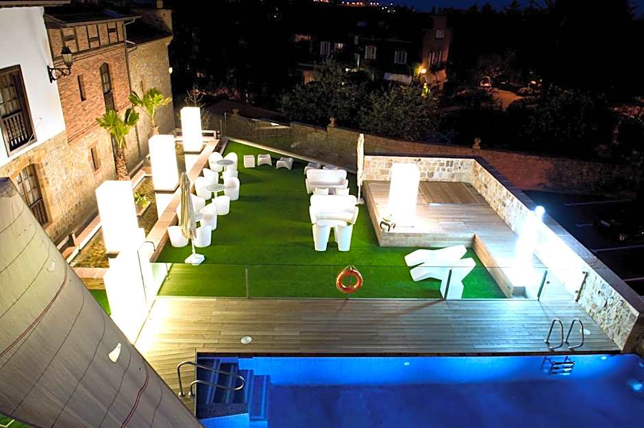 Costa Esmeralda Suites