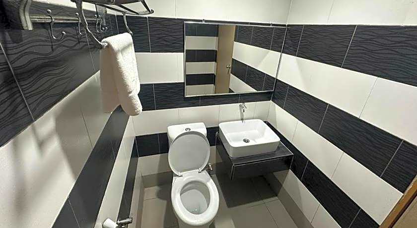 Midtown Villa Hotel