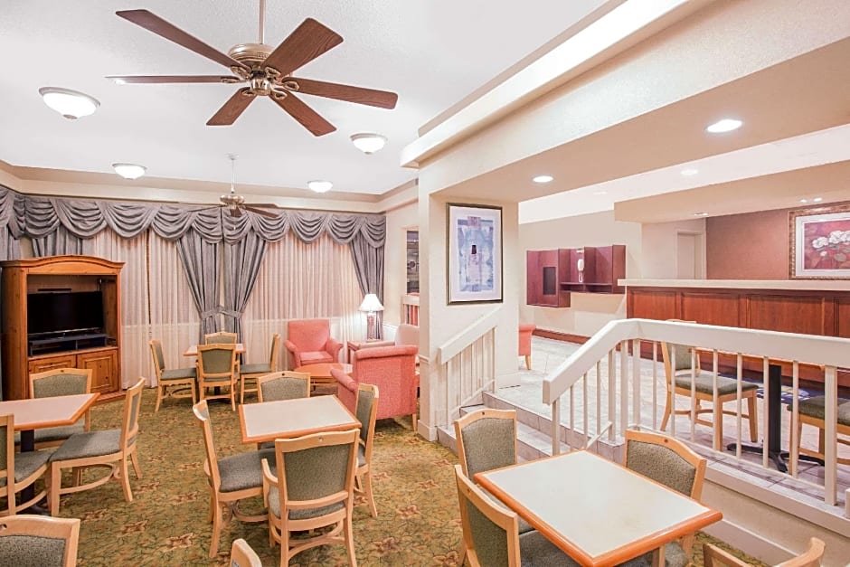 Days Inn by Wyndham Dothan
