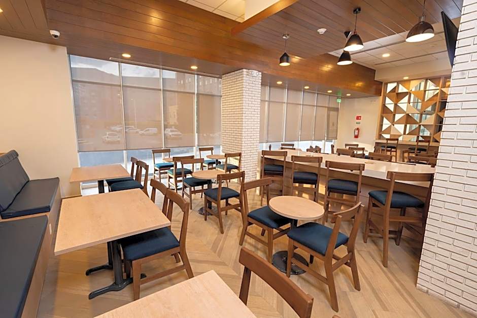 Fairfield by Marriott Inn & Suites San Luis Potosi