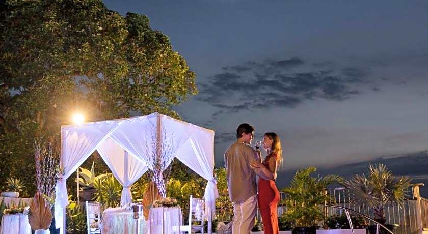 J4 Hotels Legian