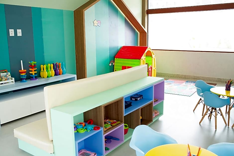 Charmoso Estúdio em Muro Alto com Vista para piscina