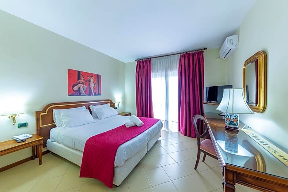 Hotel Sakura, Sure Hotel Collection by Best Western