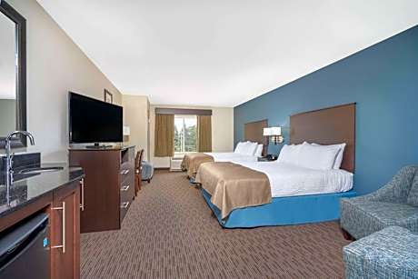 Deluxe Queen Room with Two Queen Beds - Non-Smoking