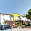 B&B HOTEL Marseille Estaque