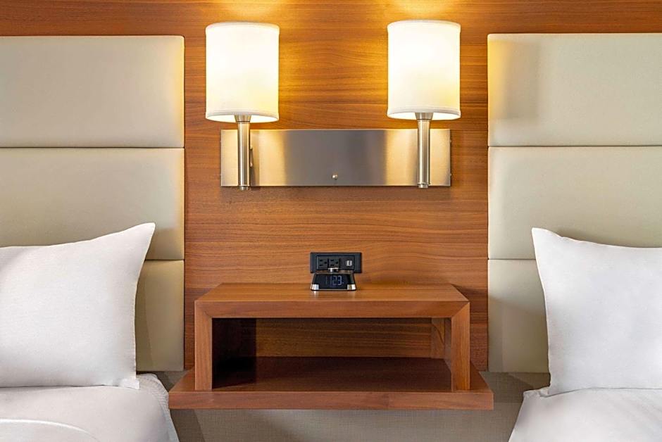 Atlantic Host Hotel, Trademark Collection by Wyndham