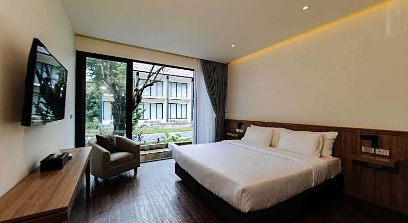 Shanti-Retreat Hotel