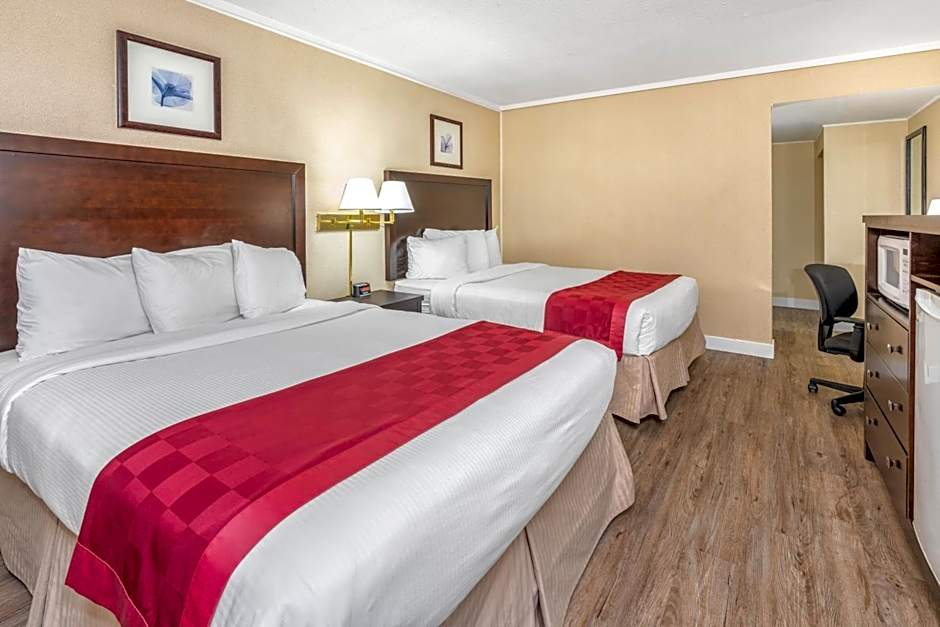 Foto 1 dari 6 — 2 Double Beds