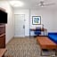 Holiday Inn Express & Suites Rancho Mirage By IHG