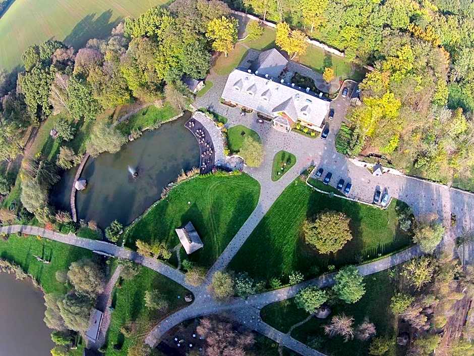 Miłocin Park Centrum Wypoczynkowo-Konferencyjne