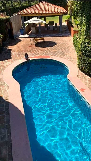 Residencia estilo Californiana Jardín de los Soles