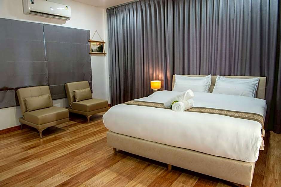 Photo 1 of 16 of Happiness Double Room