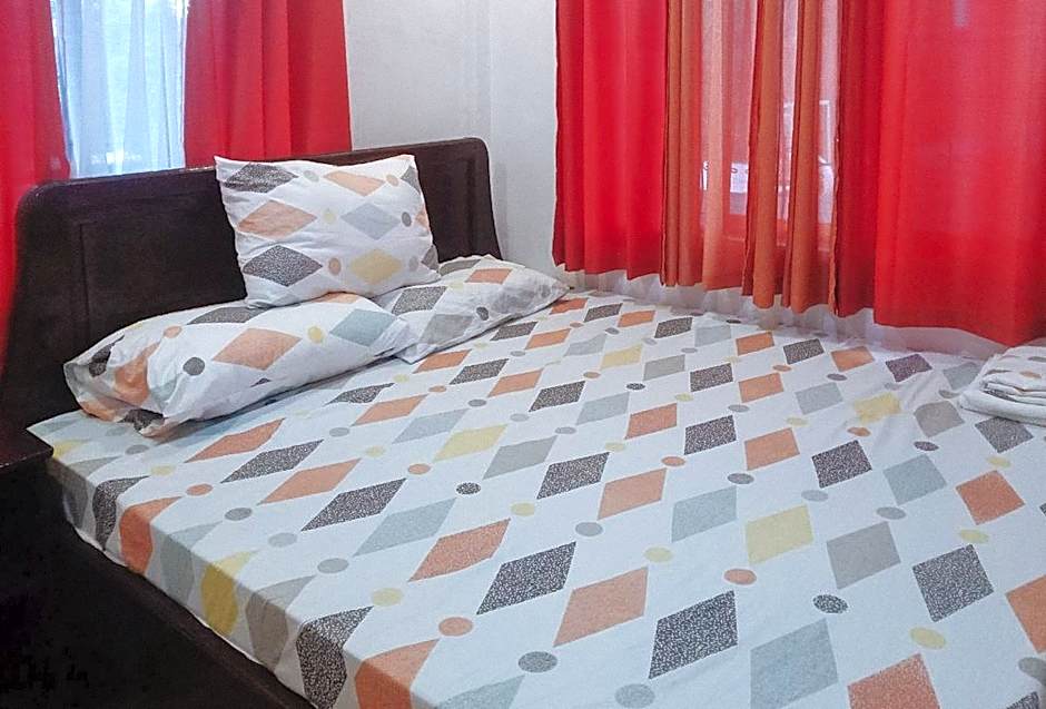 RedDoorz @ Rachael Pension House