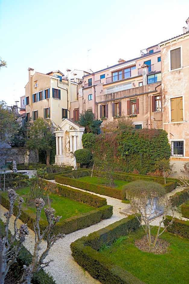 Granda Sweet Suites