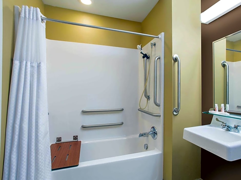 Microtel Inn & Suites By Wyndham Mansfield