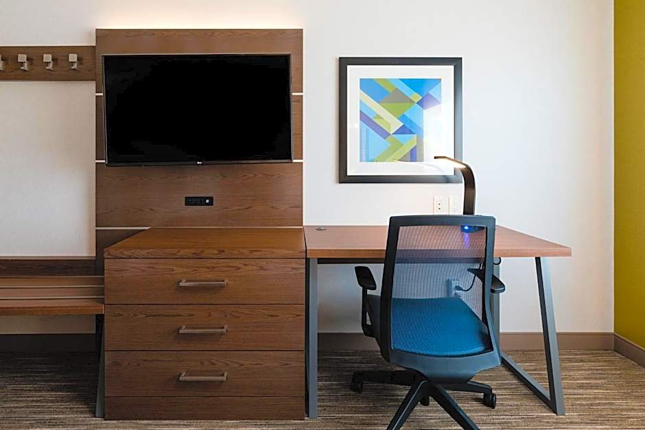 Holiday Inn Express Grande Prairie By IHG