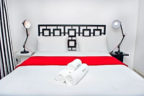 Queen Room - First Floor