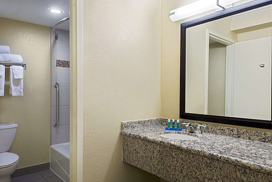 Holiday Inn Express Hotel & Suites Ft. Lauderdale-Plantation By IHG