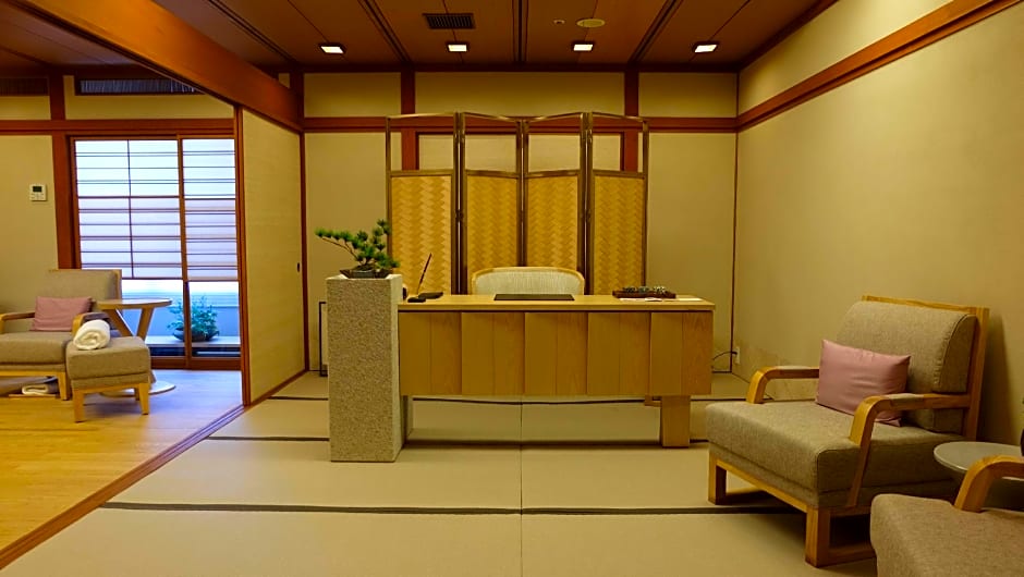 Takanawa Hanakohro at Grand Prince Hotel Takanawa
