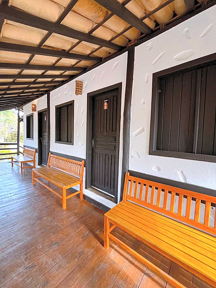 Pousada Entre Folhas