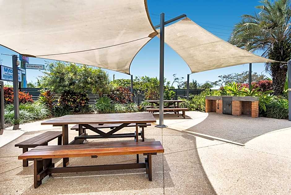 Mylos Holiday Apartments