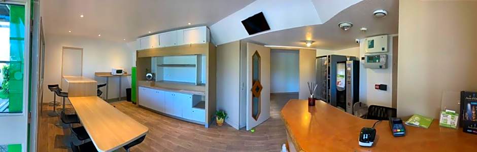 Lemon Hotel Plan de Campagne Marseille