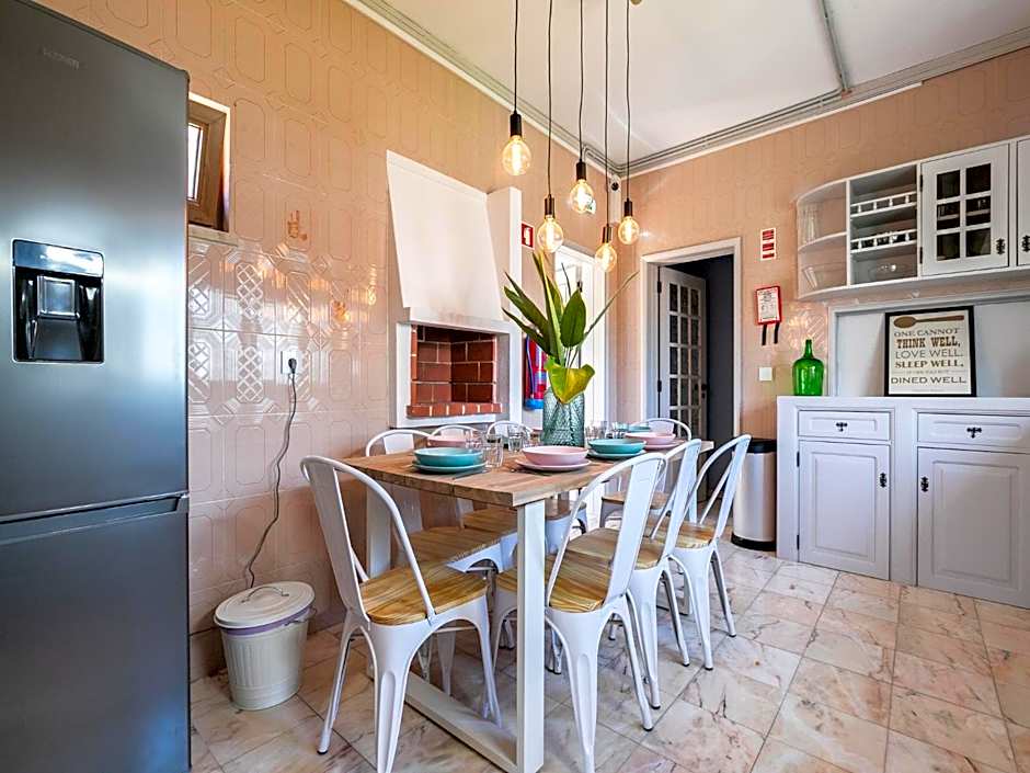 Walk in Hostel Faro Airport