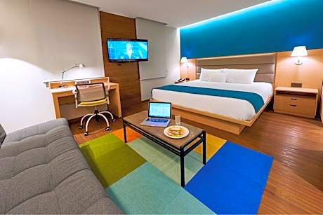 Suite, 1 Queen Bed with Sofa bed (1 Queen Bed and 1 Double Sofa Bed)