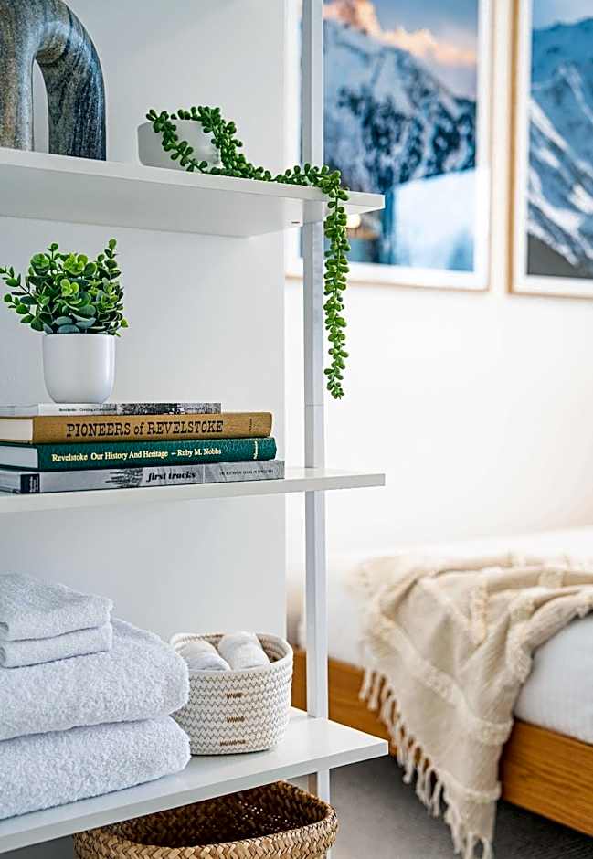 Adanac by Revelstoke Vacations