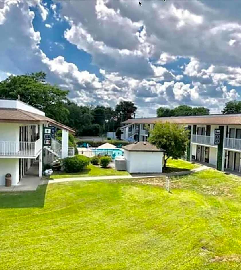 Days Inn by Wyndham Eglin AFB